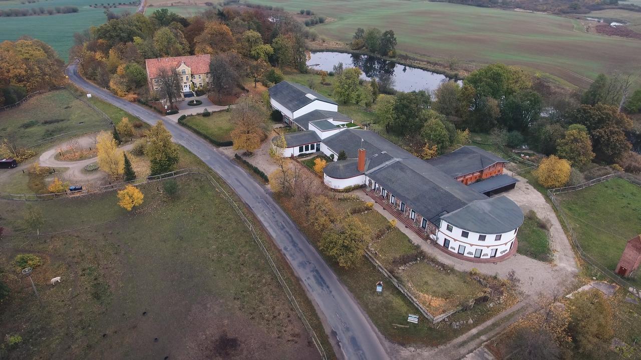 Domane Neu Gaarz Hostel Kültér fotó